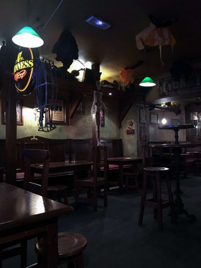 Weird Irish pub in Nîmes