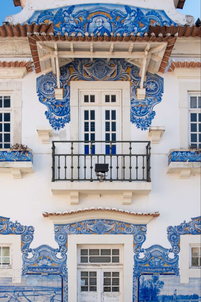 Aveiro train station front view with roof