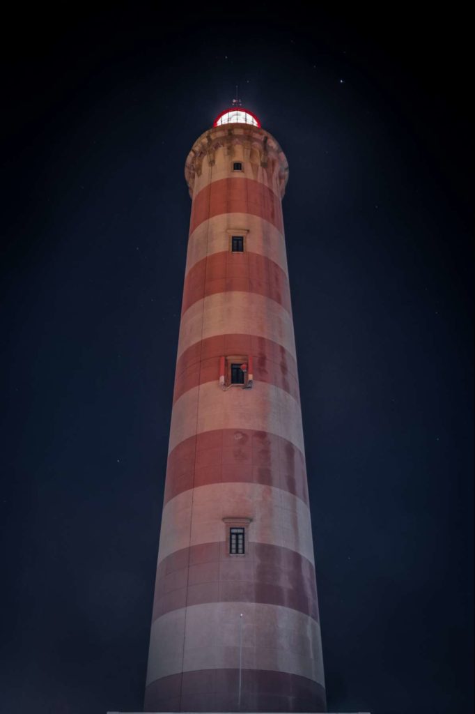 Praia da Barra lighthouse in the night sky
