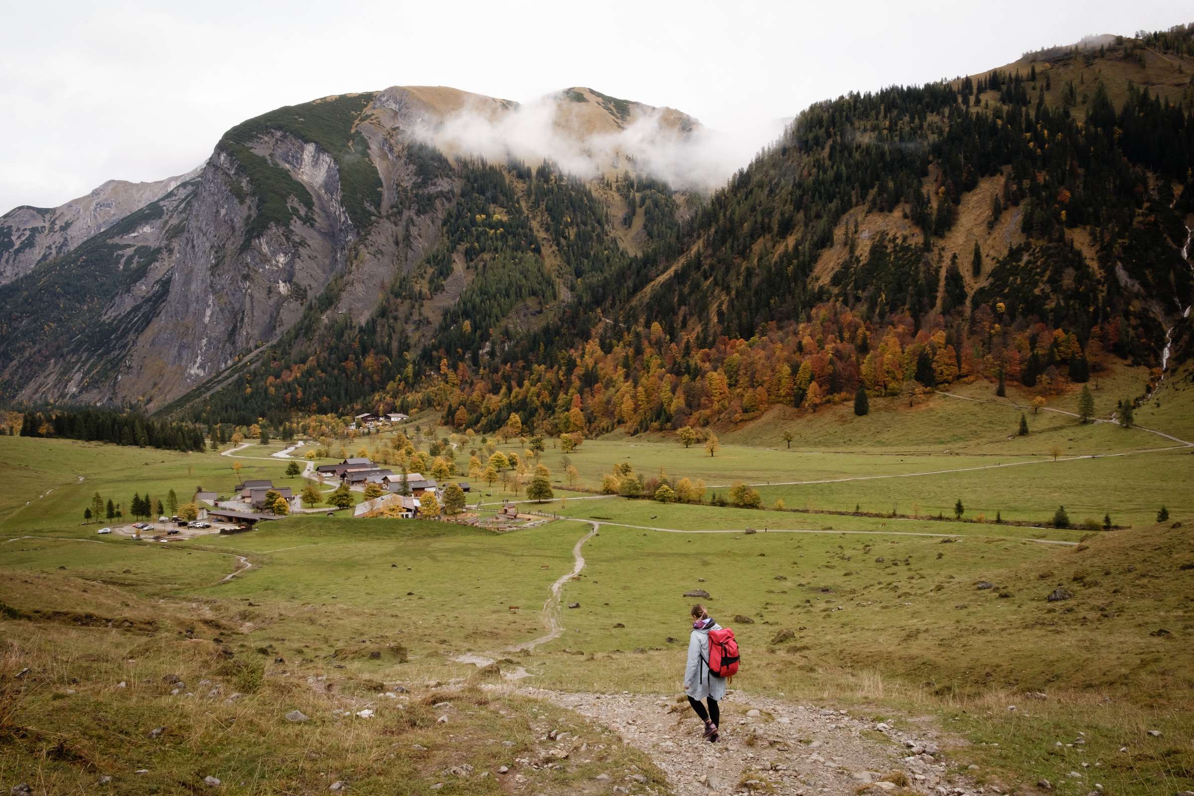 Caroline walking down to Eng Alm