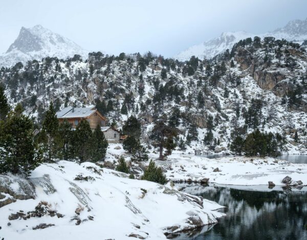 Wild and without warmth: Overnighting at lake Trullo