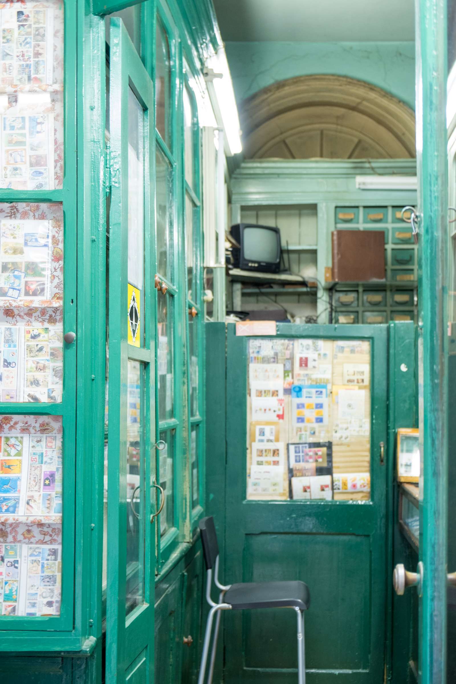 Cute all green shop in Porto