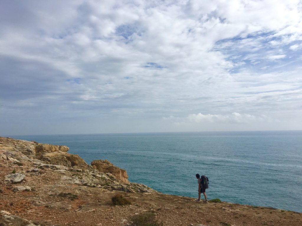Aydin hiking along Algarve coast