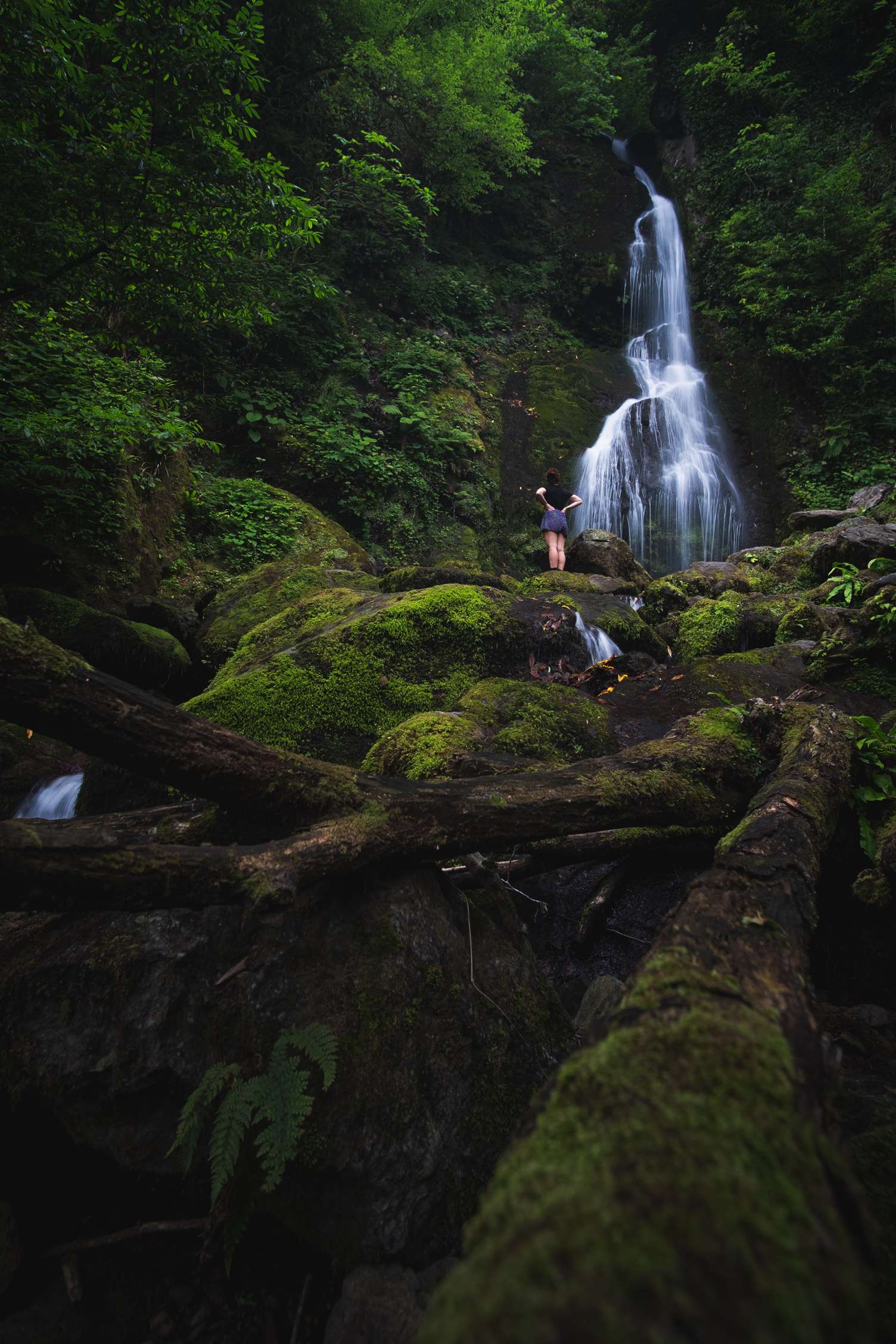 Caroline in front of Tsalbnari waterfall in Mtirala National Park