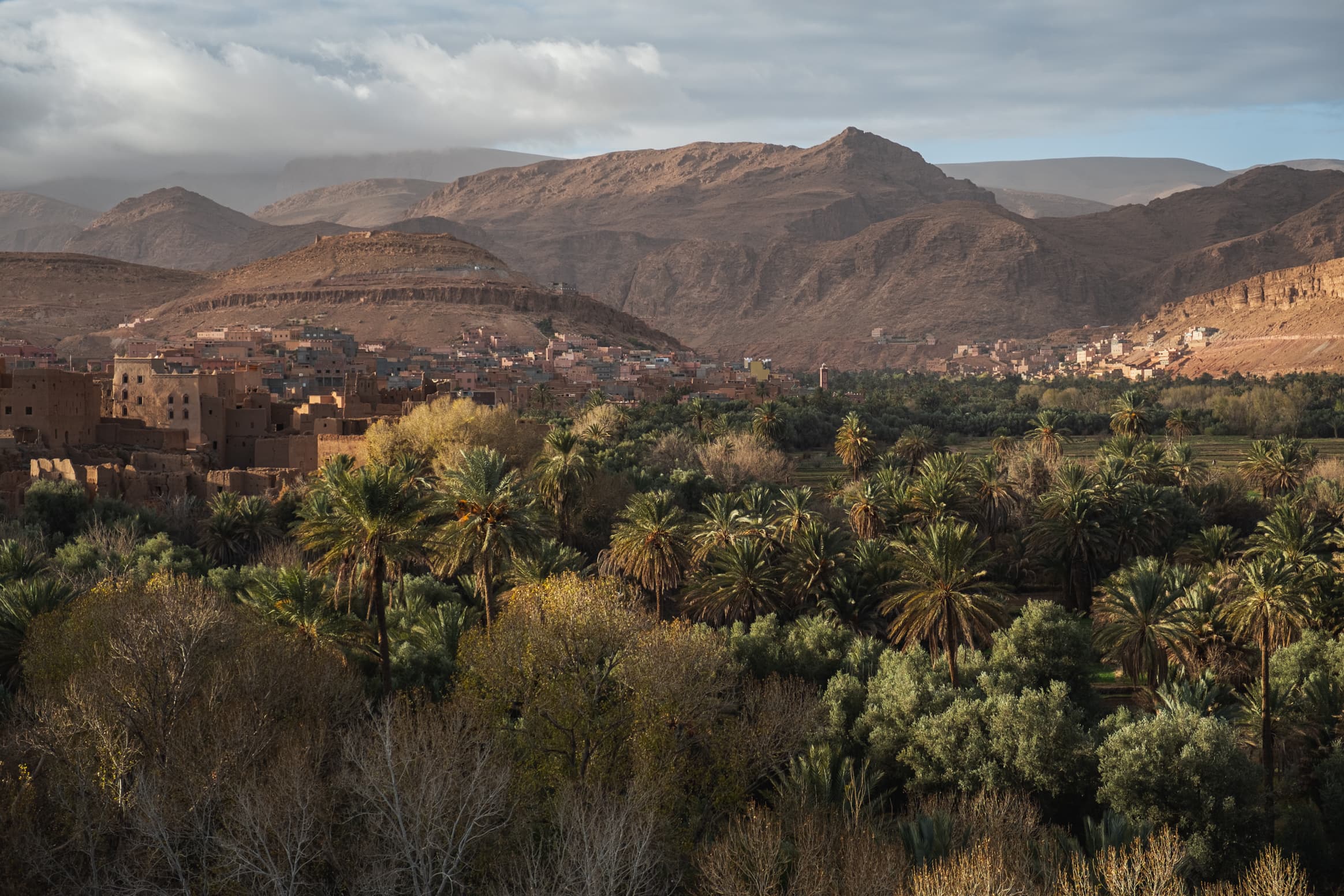 A storm brewing over the palm groves and Tinghir