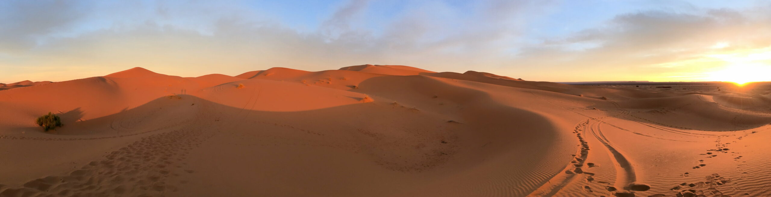 Sahara desert sunrise panorama