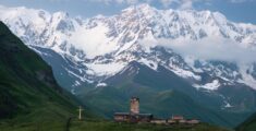 Ushguli: 4 day hike from Mestia via Tsvirmi