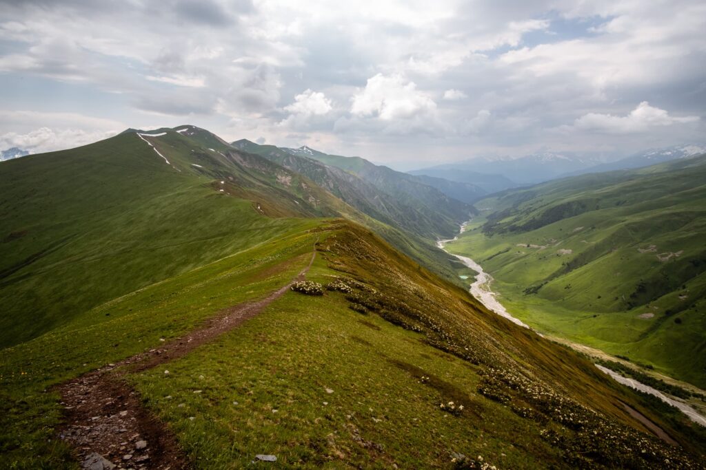 Looking back along the ridge to Chkhunderi pass