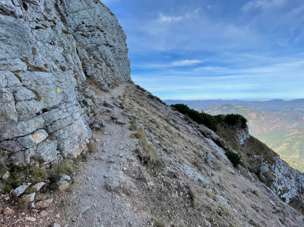 Steep cabled section of the Fadensteig trail