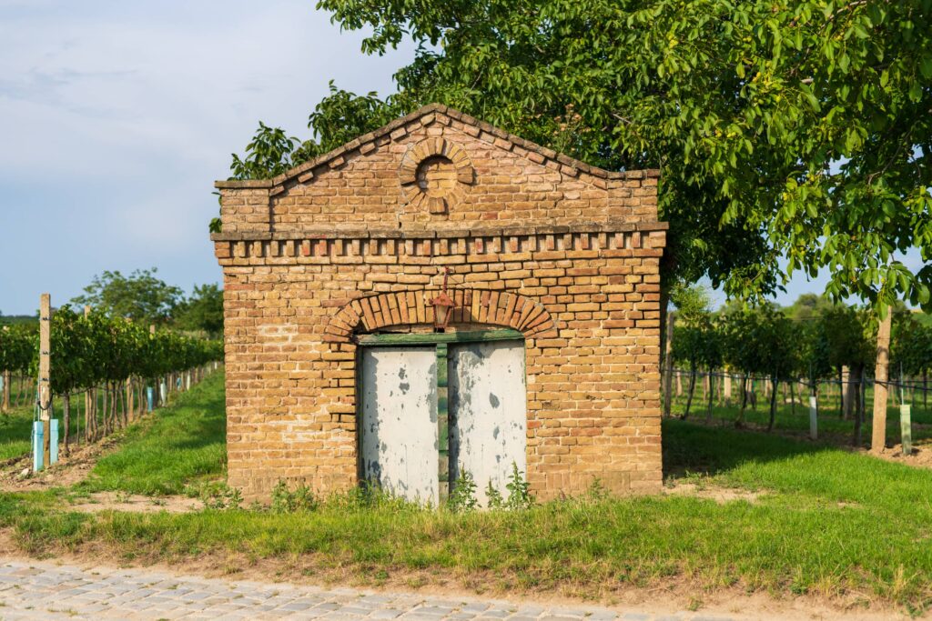 Small crumbling brick building in vineyards around Pillichsdorf