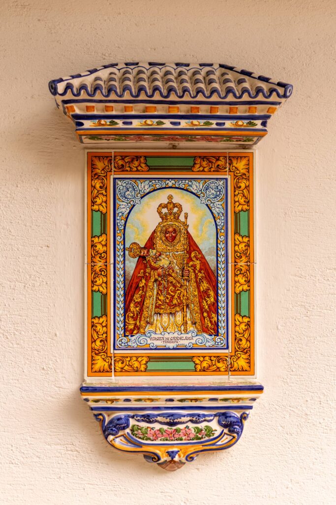 Spanish tile decoration depicting Virgin Mary in Pillichsdorf